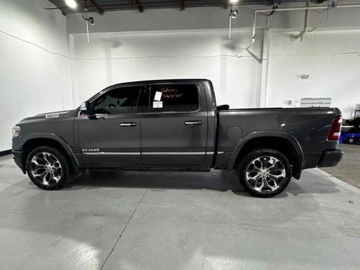 Granite Crystal Metallic Clearcoat 2020 RAM 1500 Limited