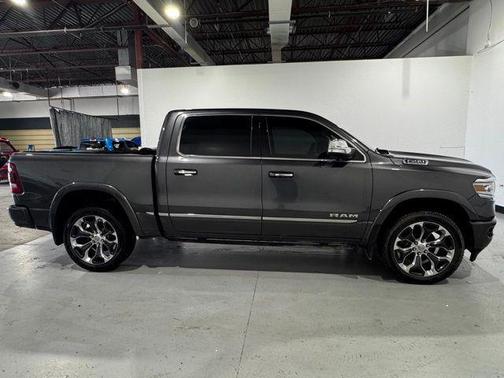Granite Crystal Metallic Clearcoat 2020 RAM 1500 Limited