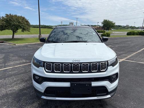 Bright White Clearcoat 2026 Jeep Compass Limited