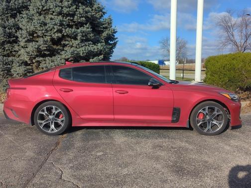 2018 Kia Stinger GT1