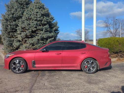 2018 Kia Stinger GT1