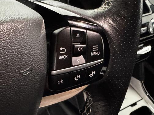 Black 2022 Ford Explorer ST