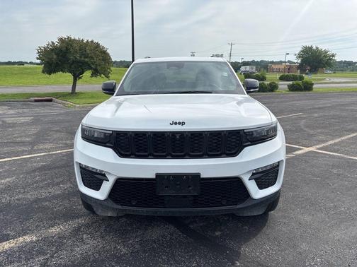 Bright White Clearcoat 2024 Jeep Grand Cherokee Limited