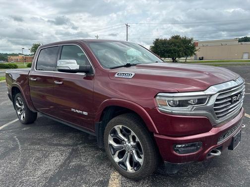 Delmonico Red Pearlcoat 2022 RAM 1500 Longhorn
