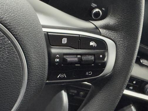 Steel Gray 2024 Kia Sportage LX