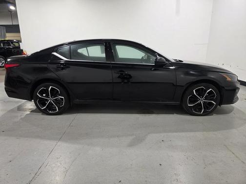 2025 Nissan Altima SR AWD