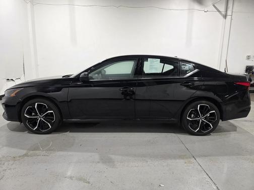 2025 Nissan Altima SR AWD