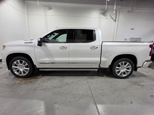 2022 Chevrolet Silverado 1500 High Country