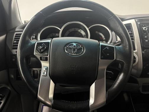 2015 Toyota Tacoma SR5