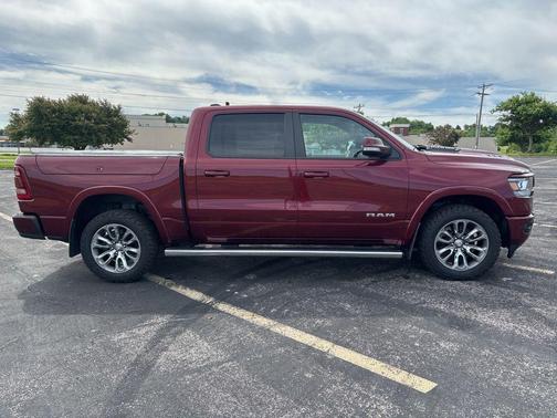 Delmonico Red Pearlcoat 2022 RAM 1500 Laramie