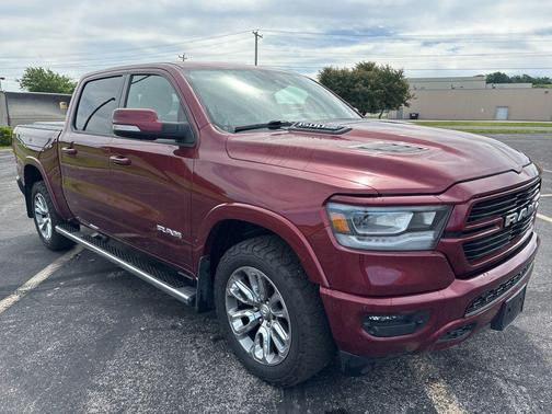 Delmonico Red Pearlcoat 2022 RAM 1500 Laramie