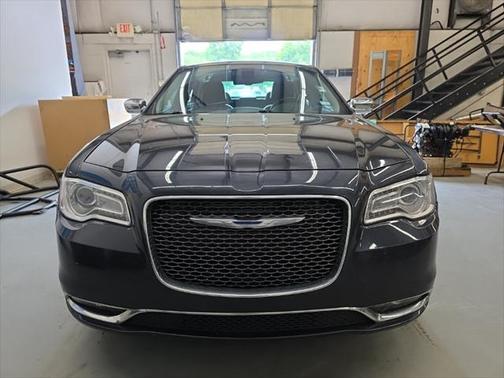 2018 Chrysler 300 Limited