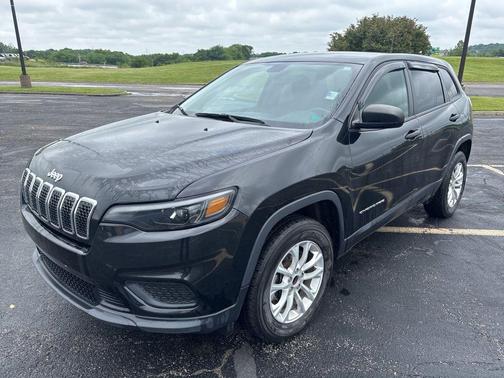 Diamond Black Crystal Pearlcoat 2021 Jeep Cherokee Sport
