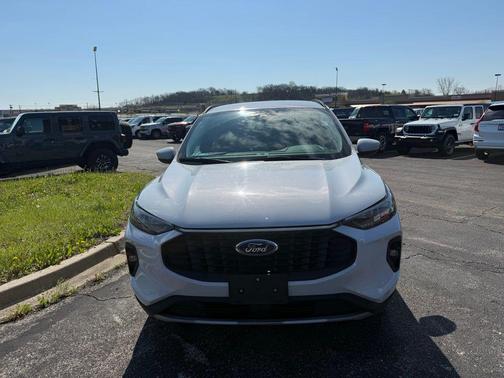 Silver 2025 Ford Escape Platinum