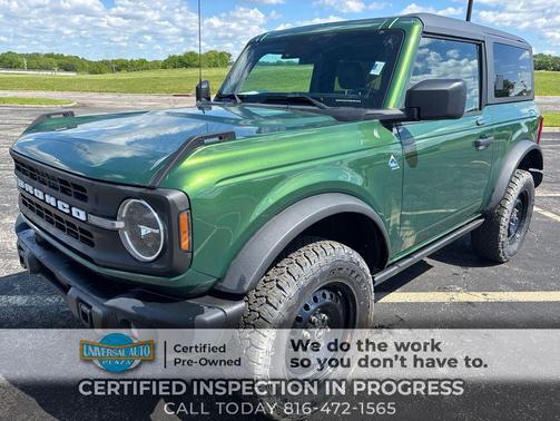 Eruption Green Metallic 2023 Ford Bronco Black Diamond