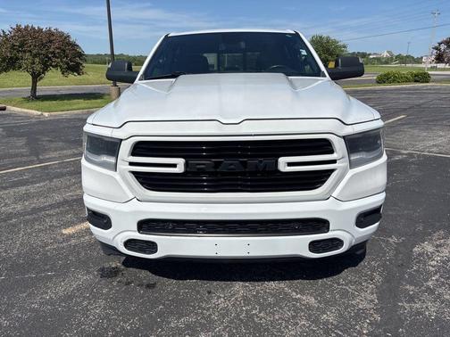 Ivory White Tri-Coat Pearlcoat 2019 RAM 1500 Rebel