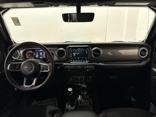 2023 Jeep Gladiator Overland