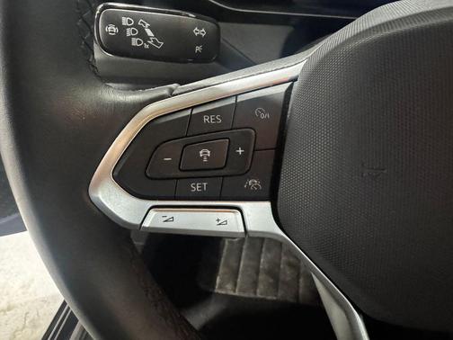 Black 2025 Volkswagen Jetta 1.5T Sport