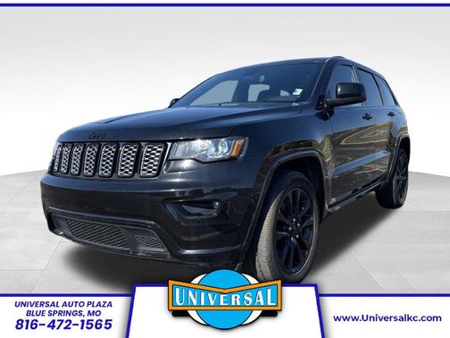 Diamond Black Crystal Pearlcoat 2021 Jeep Grand Cherokee Altitude