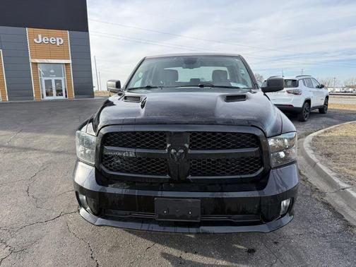 2021 RAM 1500 Classic Express