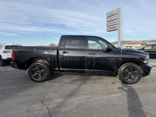 2021 RAM 1500 Classic Express