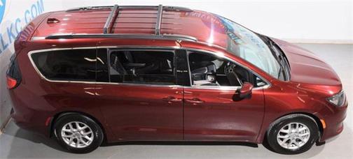 2020 Chrysler Voyager LXI