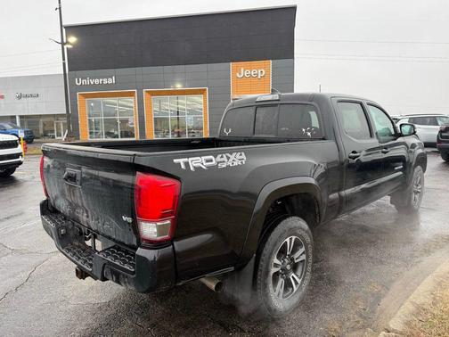 2016 Toyota Tacoma TRD Sport