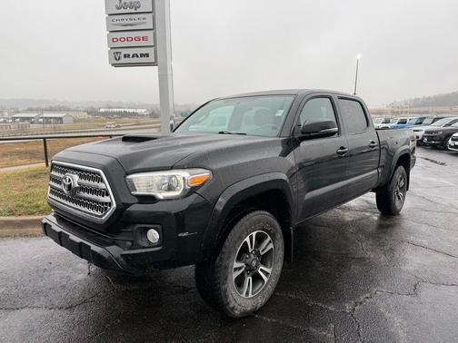 2016 Toyota Tacoma TRD Sport