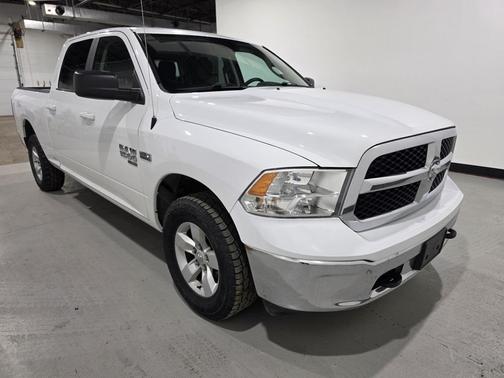 2019 RAM 1500 SLT