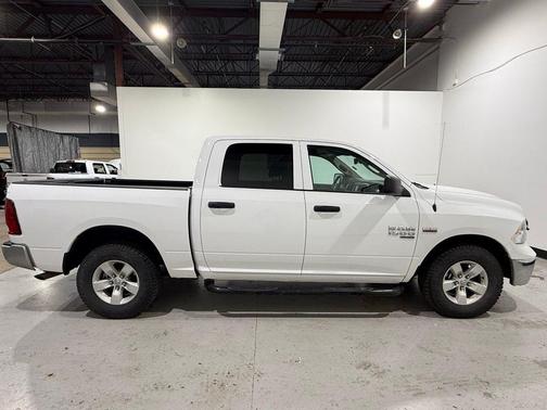 2022 RAM 1500 Classic SLT