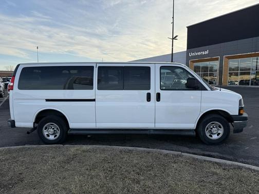 2023 Chevrolet Express 3500 RWD 3500 Extended Wheelbase LT