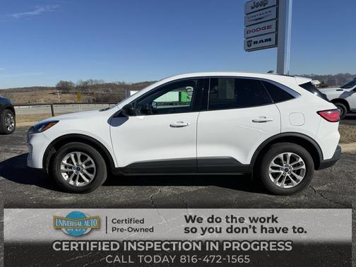 2022 Ford Escape SE