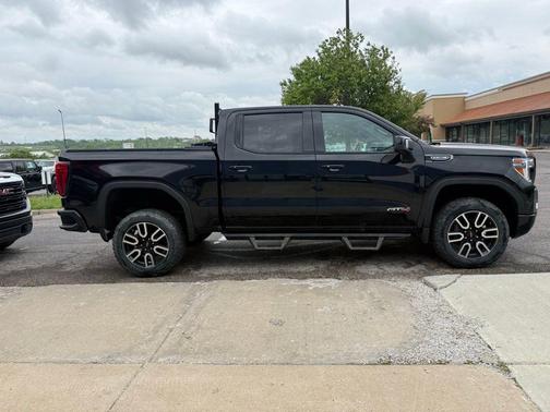 Ebony Twilight Metallic 2021 GMC Sierra 1500 AT4