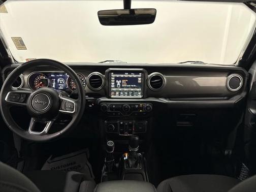 2023 Jeep Gladiator Overland