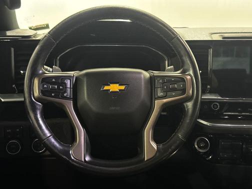 Dark Ash Metallic 2022 Chevrolet Silverado 1500 High Country