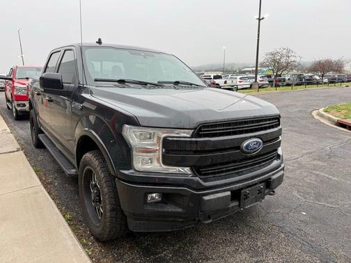 Black 2019 Ford F-150 Lariat