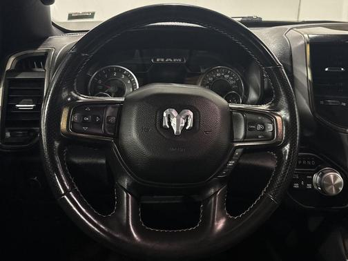Bright White Clearcoat 2022 RAM 1500 Sport
