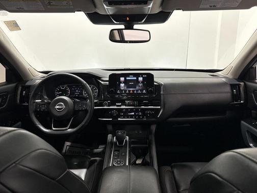 2022 Nissan Pathfinder SL 4WD