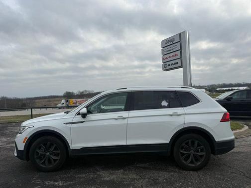 2024 Volkswagen Tiguan 2.0T SE