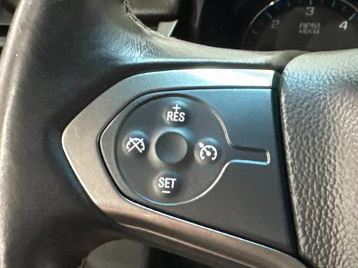 2018 Chevrolet Suburban LS