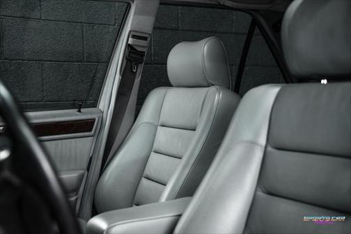 1992 Mercedes-Benz E-Class 5.0