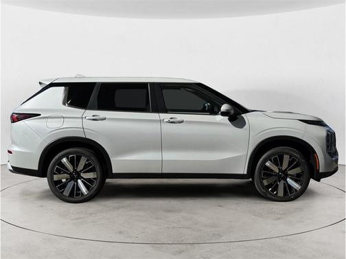 2026 Mitsubishi Outlander SE 2.5 2WD