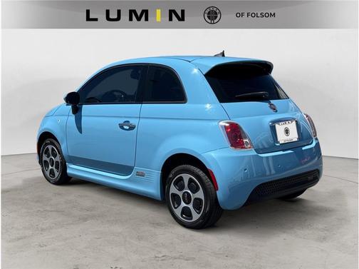 2017 FIAT 500e Battery Electric