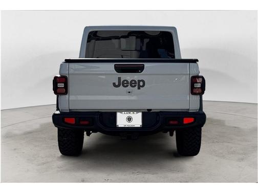 Bright White Clearcoat 2025 Jeep Gladiator Rubicon
