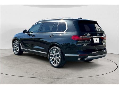 Black Sapphire Metallic 2019 BMW X7 xDrive40i