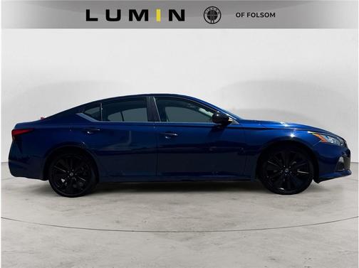 2022 Nissan Altima SR FWD