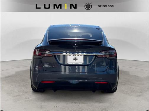 2018 Tesla Model X 75D Sport Utility 4D