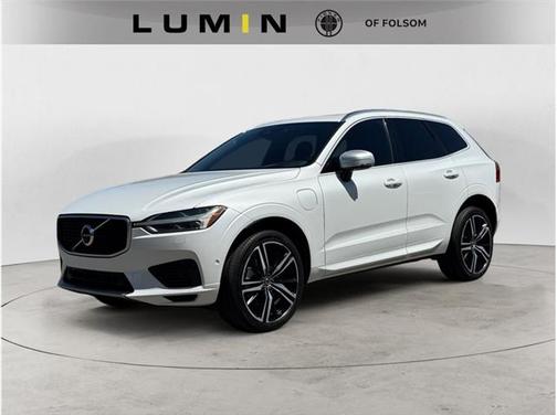 2019 Volvo XC60 Recharge Plug-In Hybrid T8 R-Design
