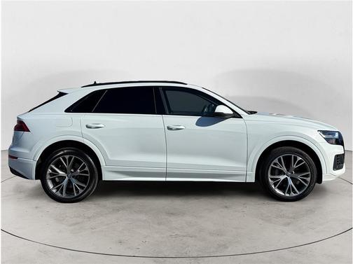 2020 Audi Q8 55 Premium