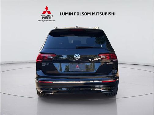 Deep Black Pearl 2020 Volkswagen Tiguan 2.0T SEL R-Line 4MOTION